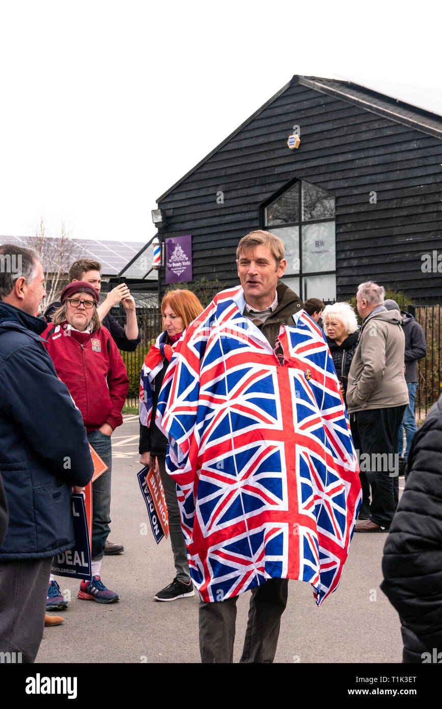 März 2019. Brexiteers 'March to Leave' treffen sich früh am Morgen, um ihren marsch durch Großbritannien fortzusetzen. Tag 12 ihres marsches. Kredit: Bridget Catterall/Alamy Live Nachrichten Stockfoto