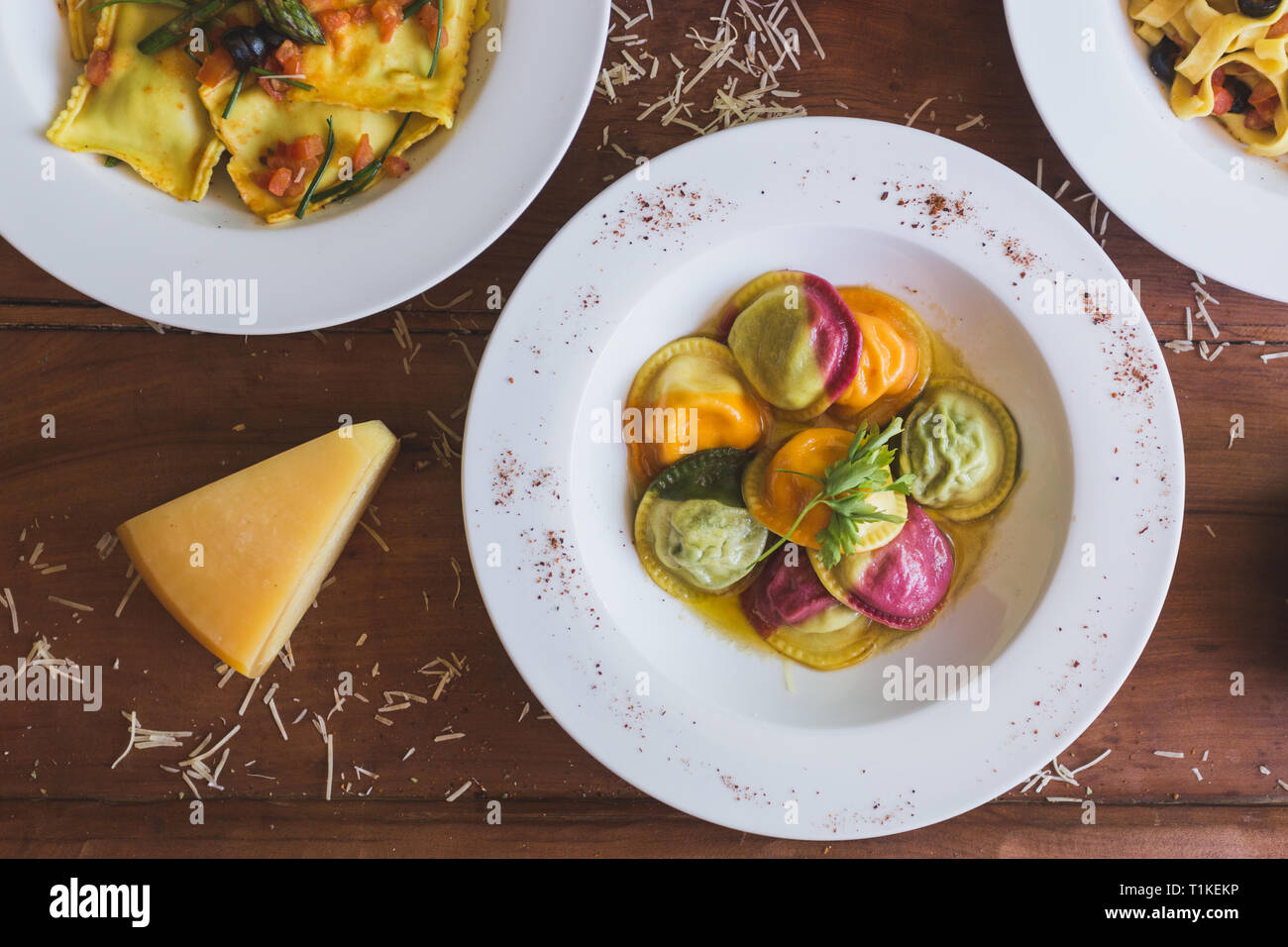 Italienisches Essen, sorrentino und Ravioli overhead Shot Stockfoto