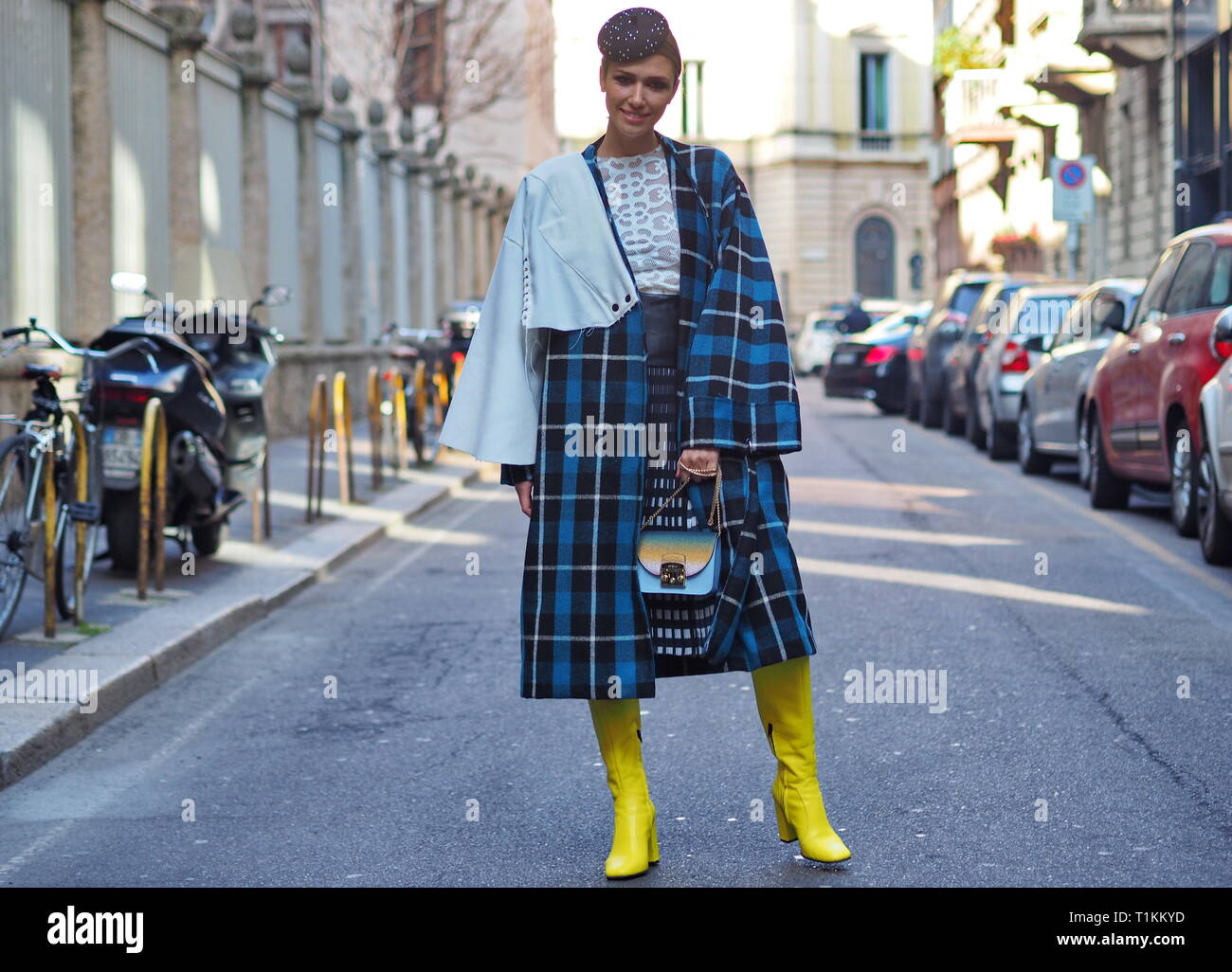 Mailand, Italien: 22. Februar 2019: Landiana Jolo street style Outfit vor BLUMARINE fashion show während der Mailand Fashion Week Herbst/Winter 2019 Stockfoto