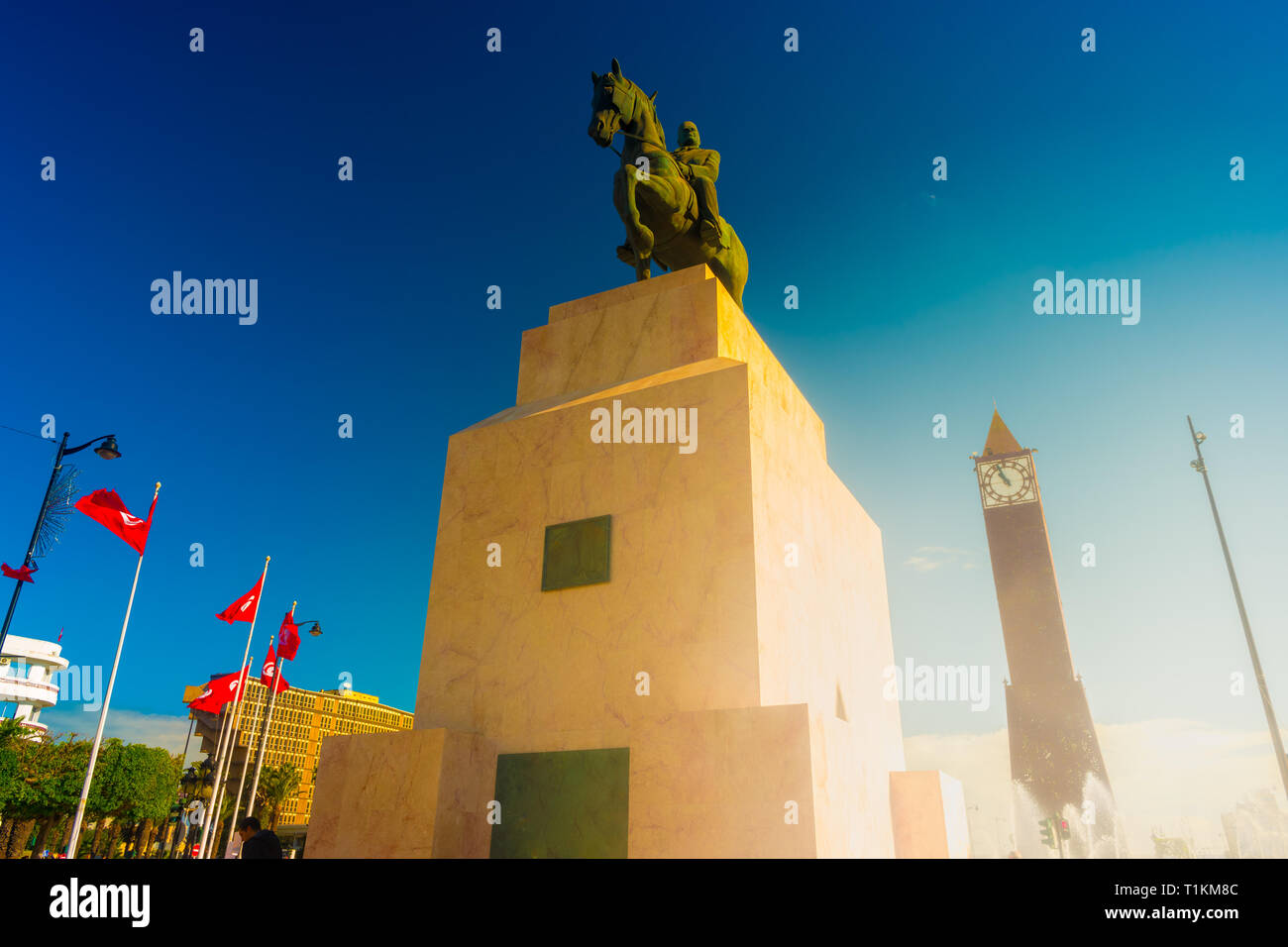 Statue von Bourguiba im Zentrum von Tunis Stadt. Tunesien. Stockfoto