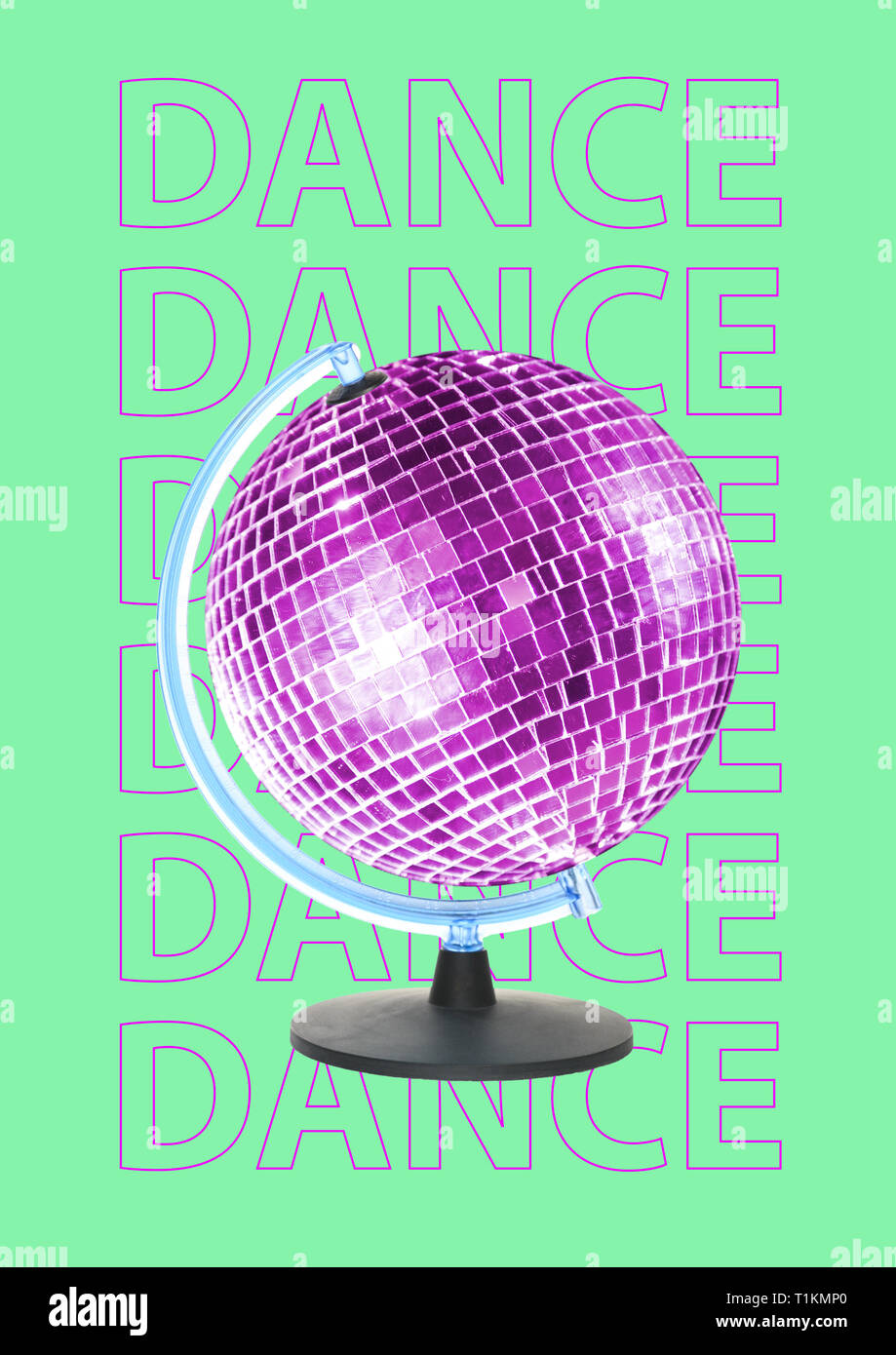 Neue Welt des Tanzes wird geöffnet. Alternative Tanz der Erde. Lila Kugel als glitzernden Discoball spinnen gegen Licht grün hinterlegt. Musik Konzept. Modernes Design. Zeitgenössischen Pop-art-Collage. Stockfoto