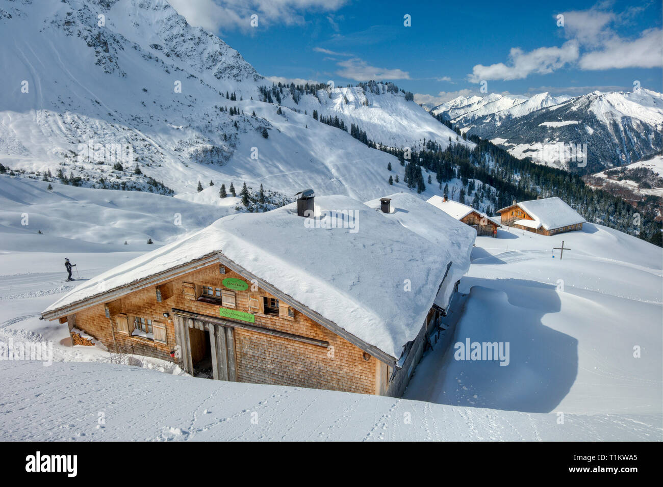 Biosphäre-Park-Grosses Walsertal, Nord Tirol Kalkalpen, Skigebiet, Österreich, Oberpartnomalpe alpine Weiler Stockfoto