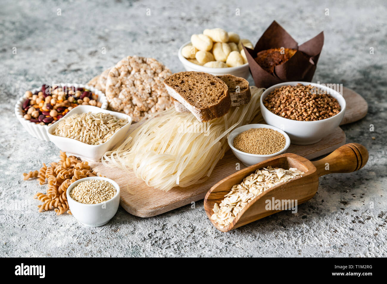 Glutenfreie Diät Konzept - Auswahl von Körnern und Kohlenhydrate für Menschen mit Glutenunverträglichkeit Stockfoto