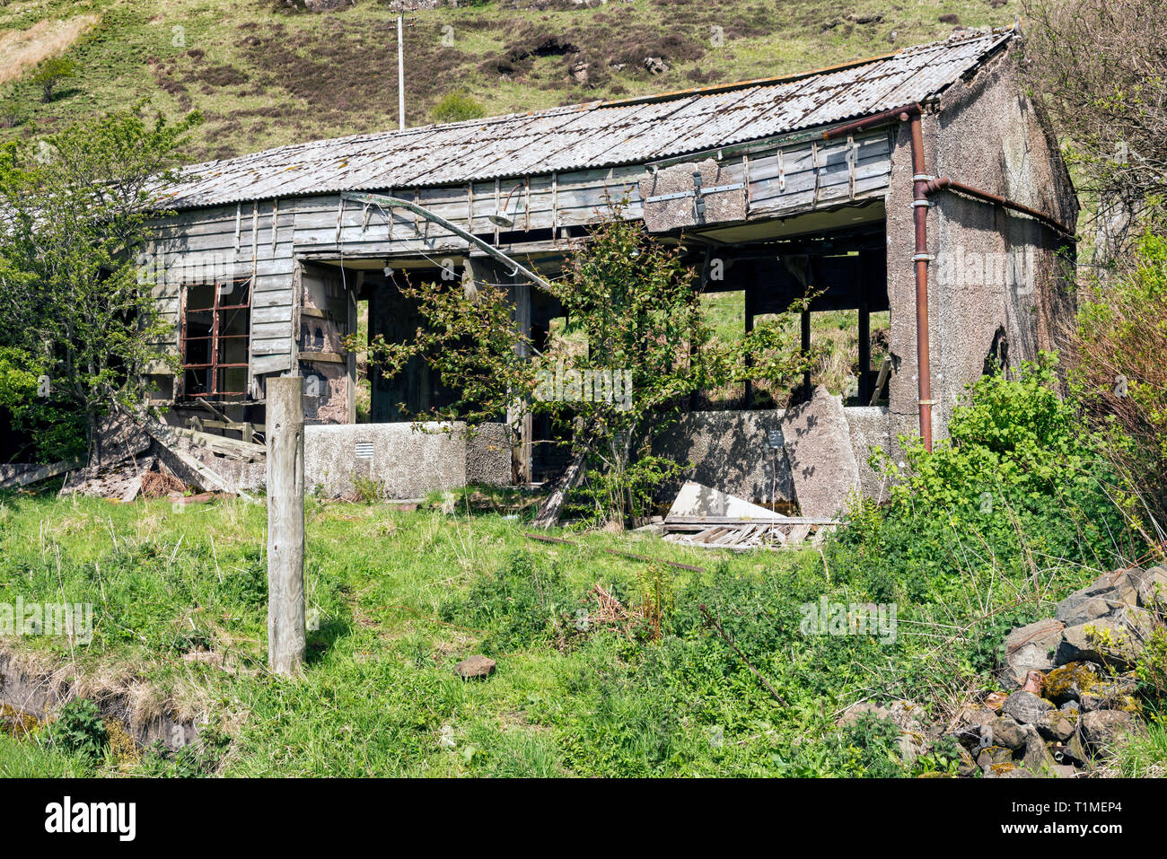 Ein verfallenes Gebäude von Uig auf der Isle of Skye Stockfoto