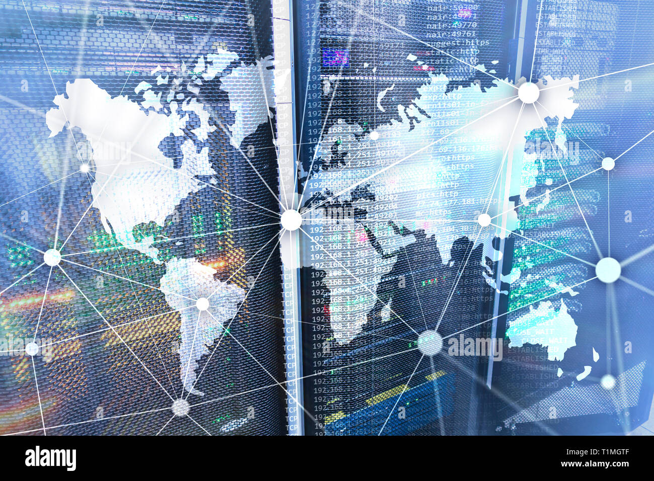 Weltkarte mit Kommunikation Netzwerk auf dem Server zimmer Hintergrund. Stockfoto