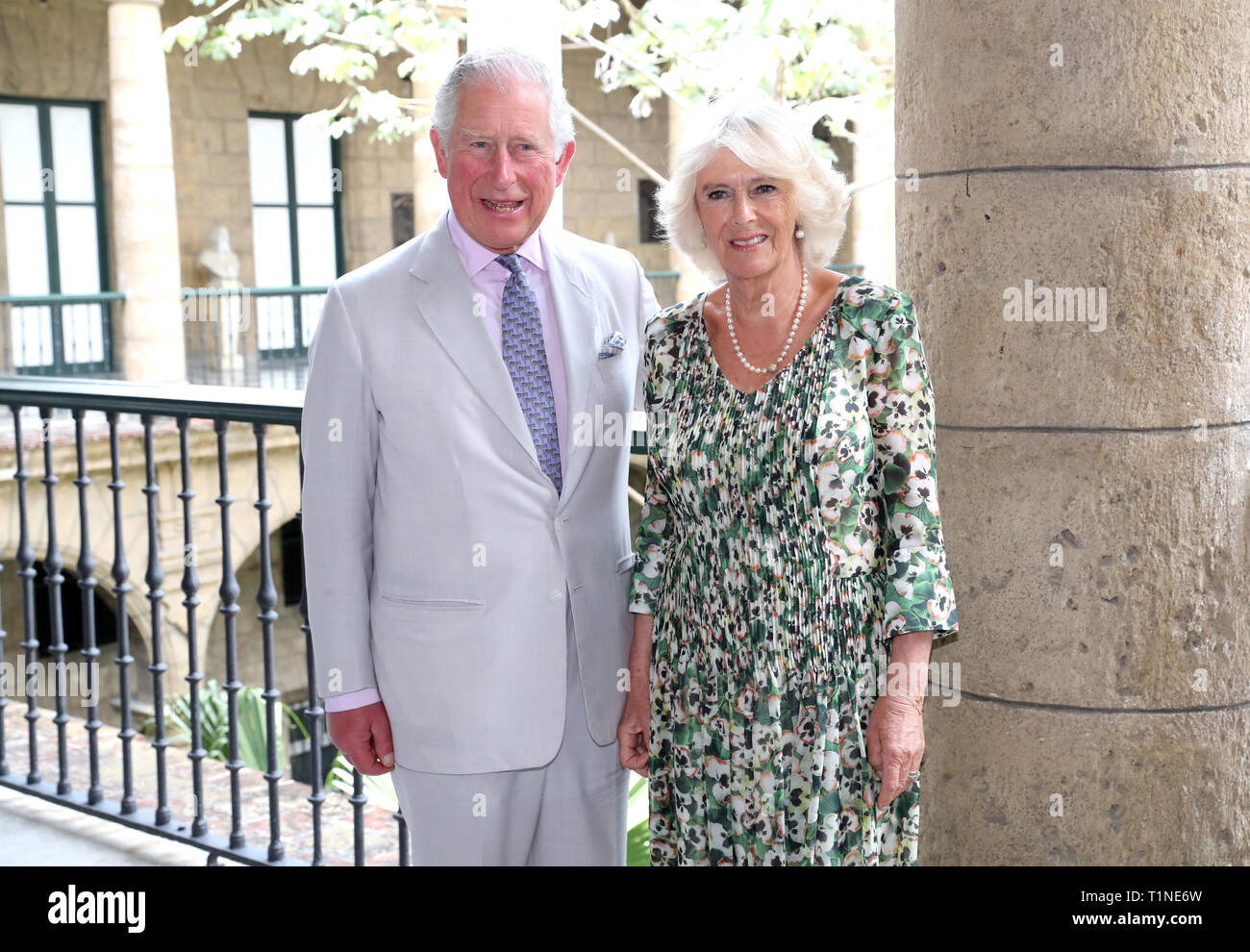 Der Prinz von Wales und die Herzogin von Cornwall nehmen an einem Empfang im Palacio de Los Capitanes Generales in Havanna, Kuba. Stockfoto