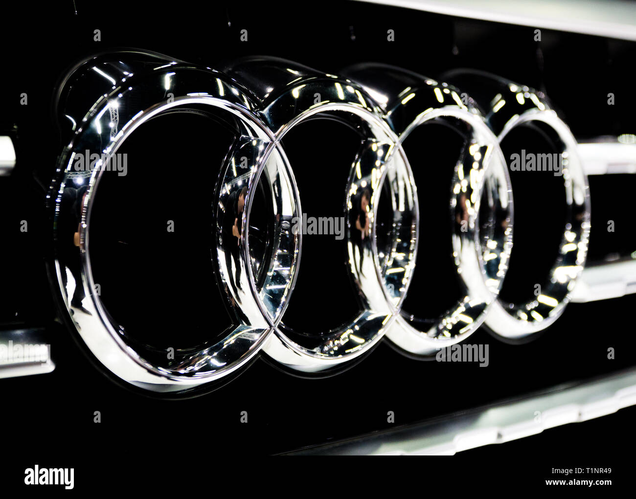 Salzburg, Österreich - 23. März 2019: Der Audi logo Nahaufnahme Stockfoto