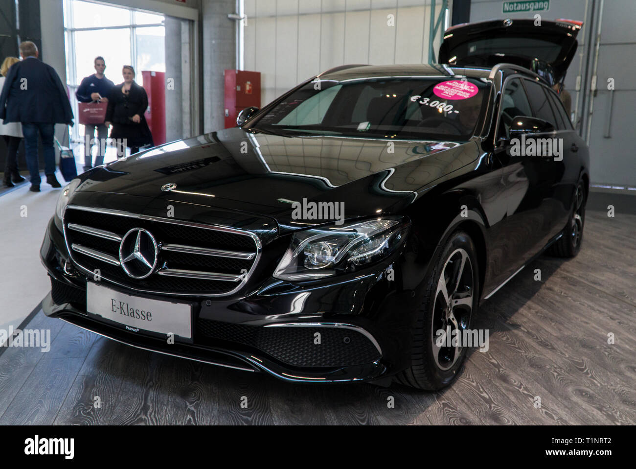 Salzburg, Österreich - 23. März 2019: Mercedes Benz E-Klasse auf der Auto Show Stockfoto