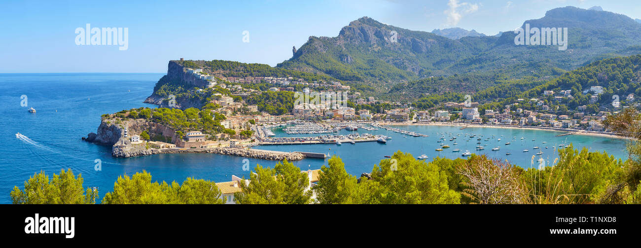 Hohe Qualität Panorama von Port de Soller, Mallorca, Spanien. Stockfoto