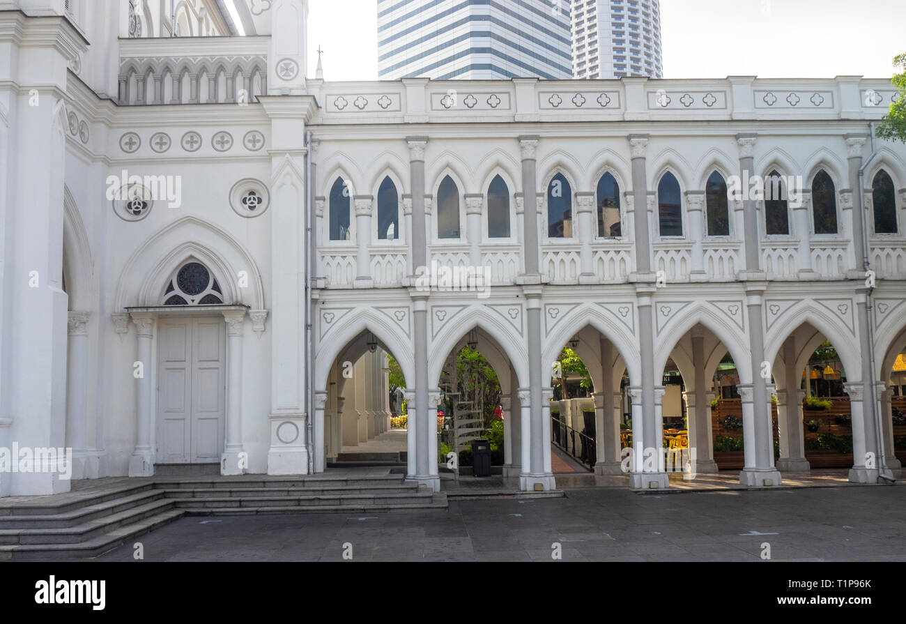 Spitzbogen arcade CHIJMES Kloster des heiligen Kindes Jesus Kapelle umgewandelt in sozialen Halle Funktion Event Center in Singapur. Stockfoto