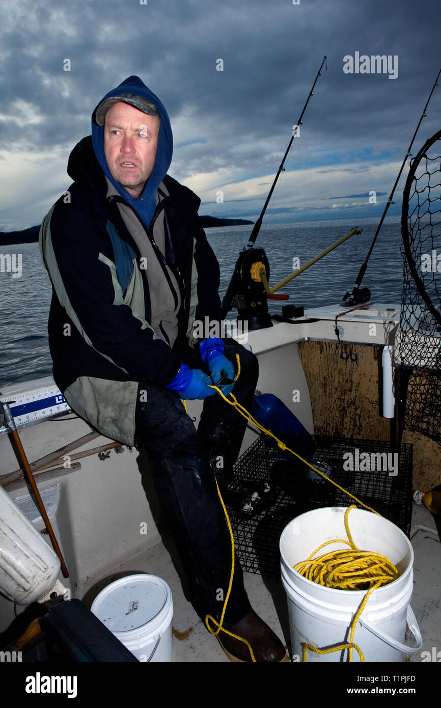 WA 04227-00 ... WASHINGTON - Garnele Fischer auf dem Wasser weg San Juan Insel. (Model Released) Stockfoto