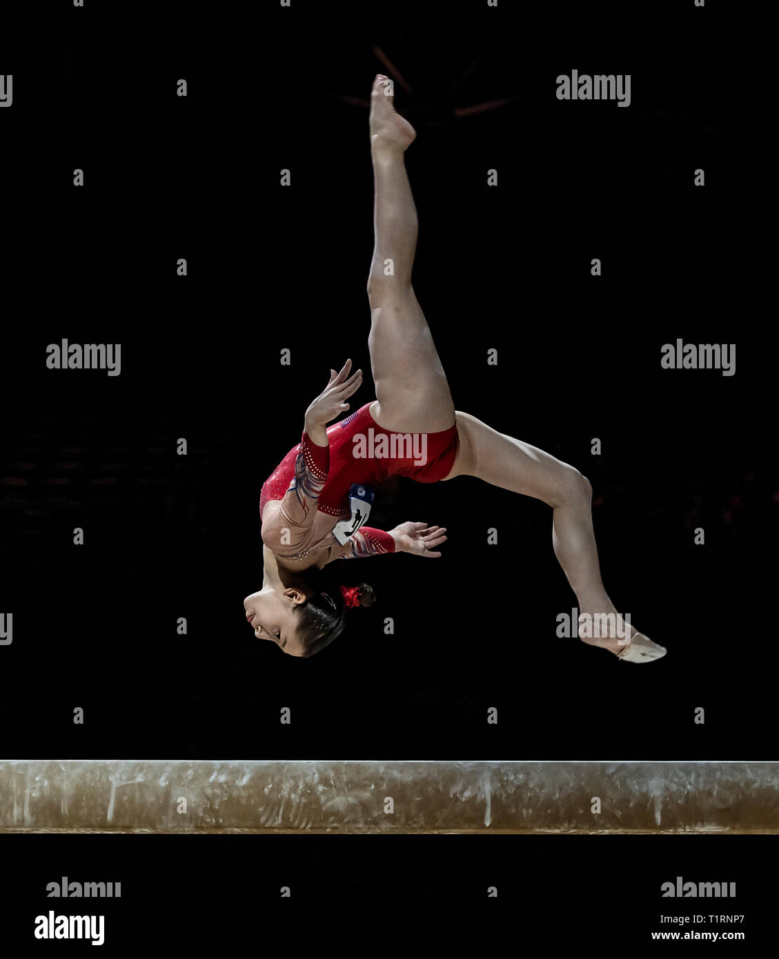 23.03.2019. Resorts World Arena, Birmingham, England. Die Gymnastik WM2019 Kangee HEDUIT (FRA) während der Frauen Strahl Drehung mit einer Kerbe Stockfoto