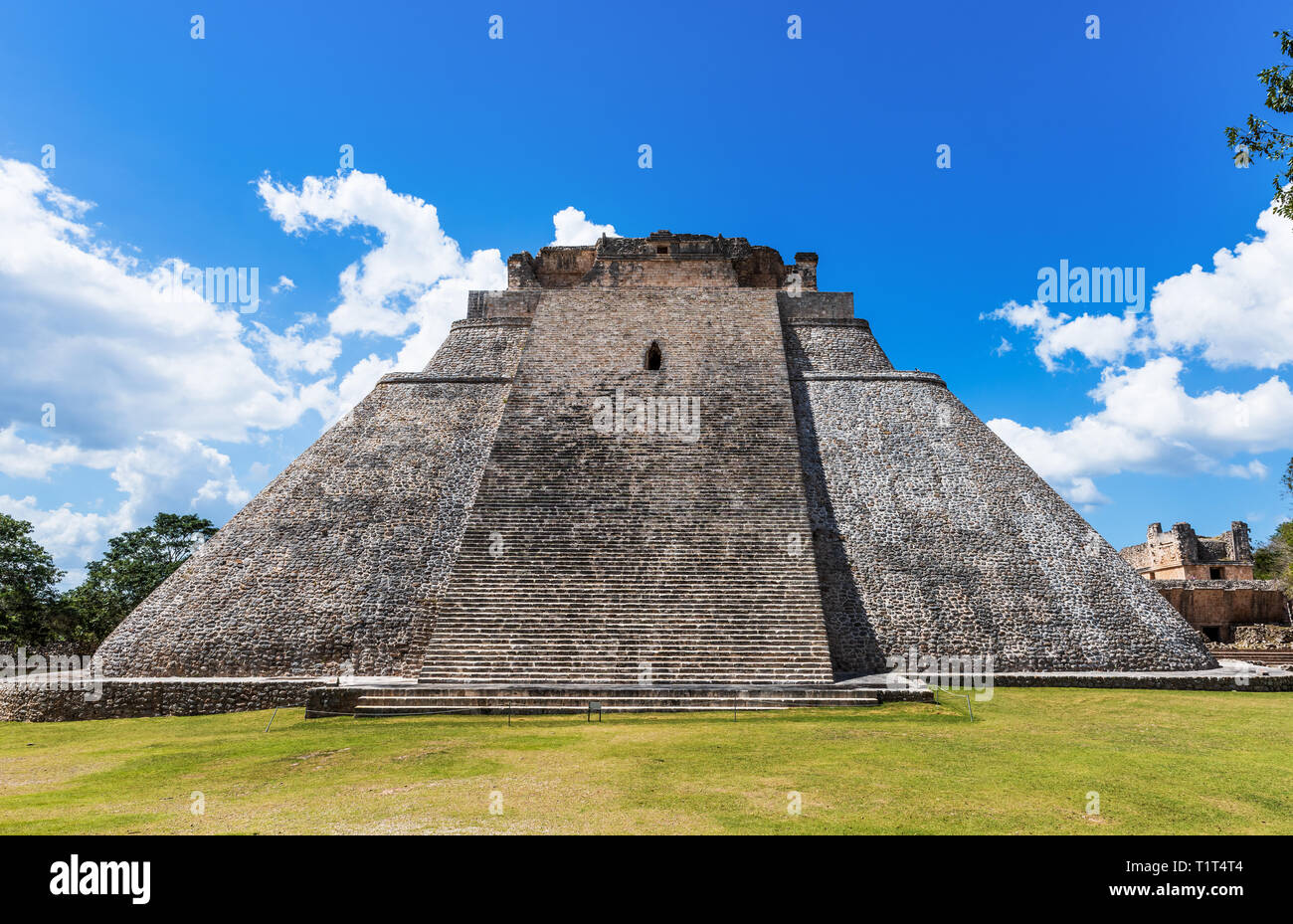 Uxmal, Mexiko. Pyramide des Zauberers. Alten Maya Stadt Stockfoto