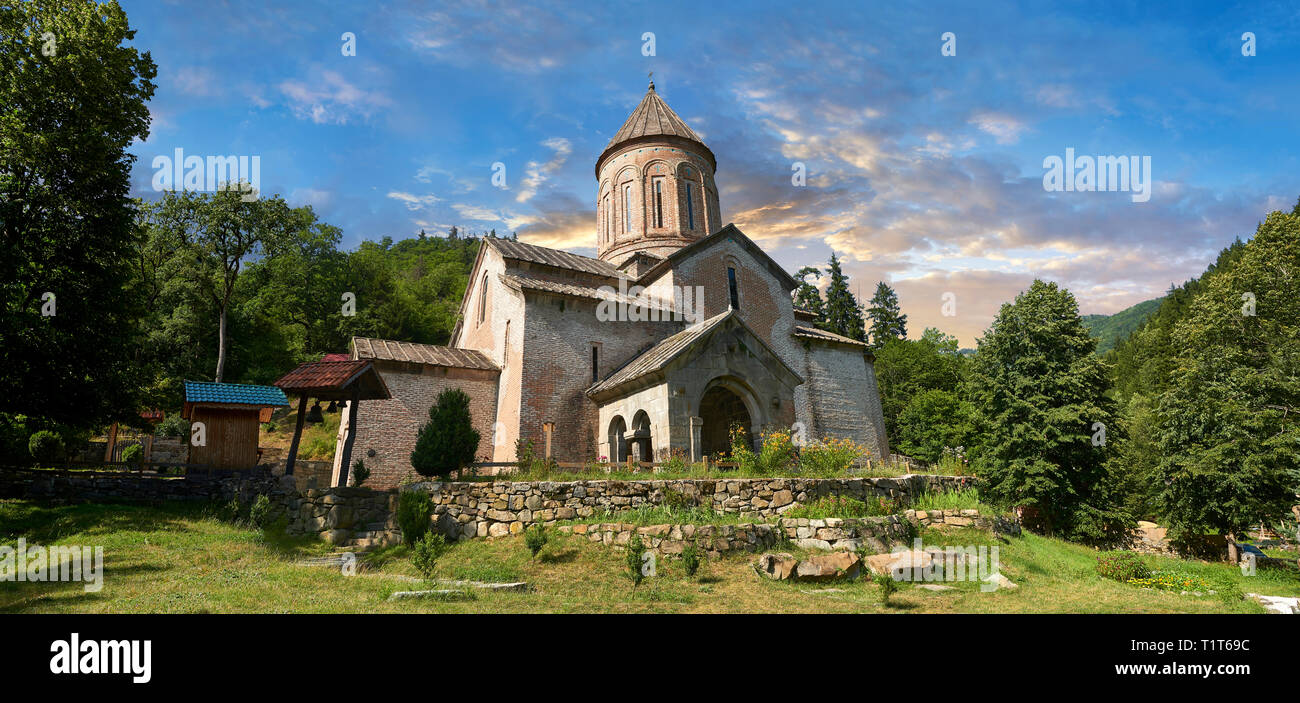 Bild von Timotesubani mittelalterlichen orthodoxen Kloster Kirche des Heiligen 1352 (Annahme), Region Samtskhe-Javakheti, Georgien Stockfoto