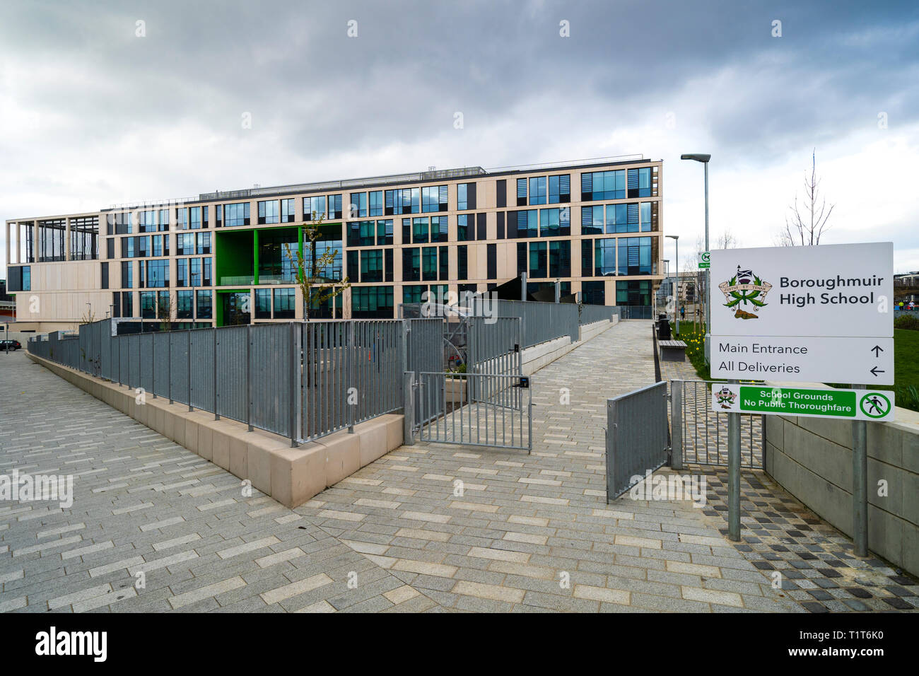 Die Außenseite des neuen Boroughmuir High School in Edinburgh, Schottland, Großbritannien Stockfoto