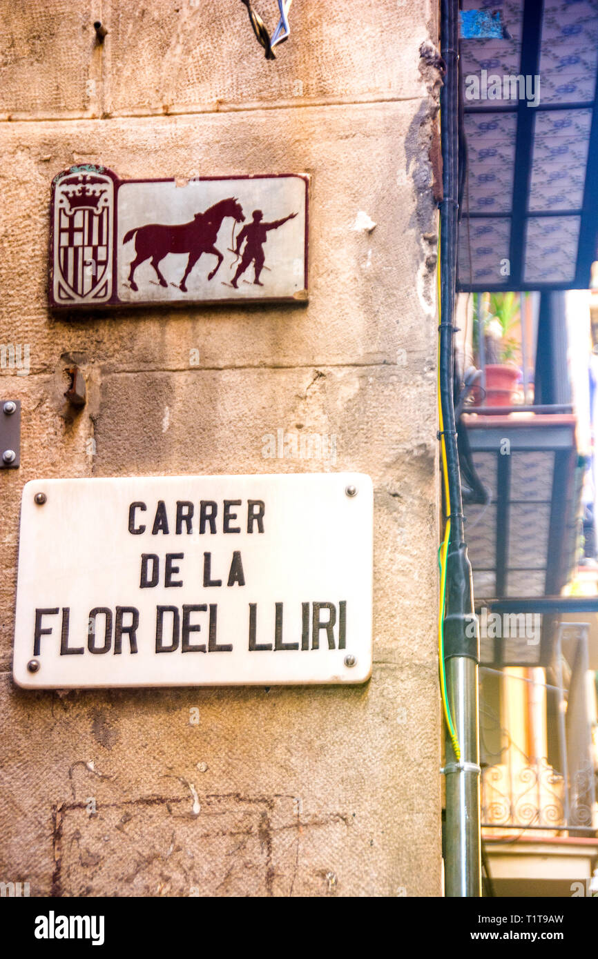Der Name einer Straße Schild; Barcelona, Spanien. Stockfoto