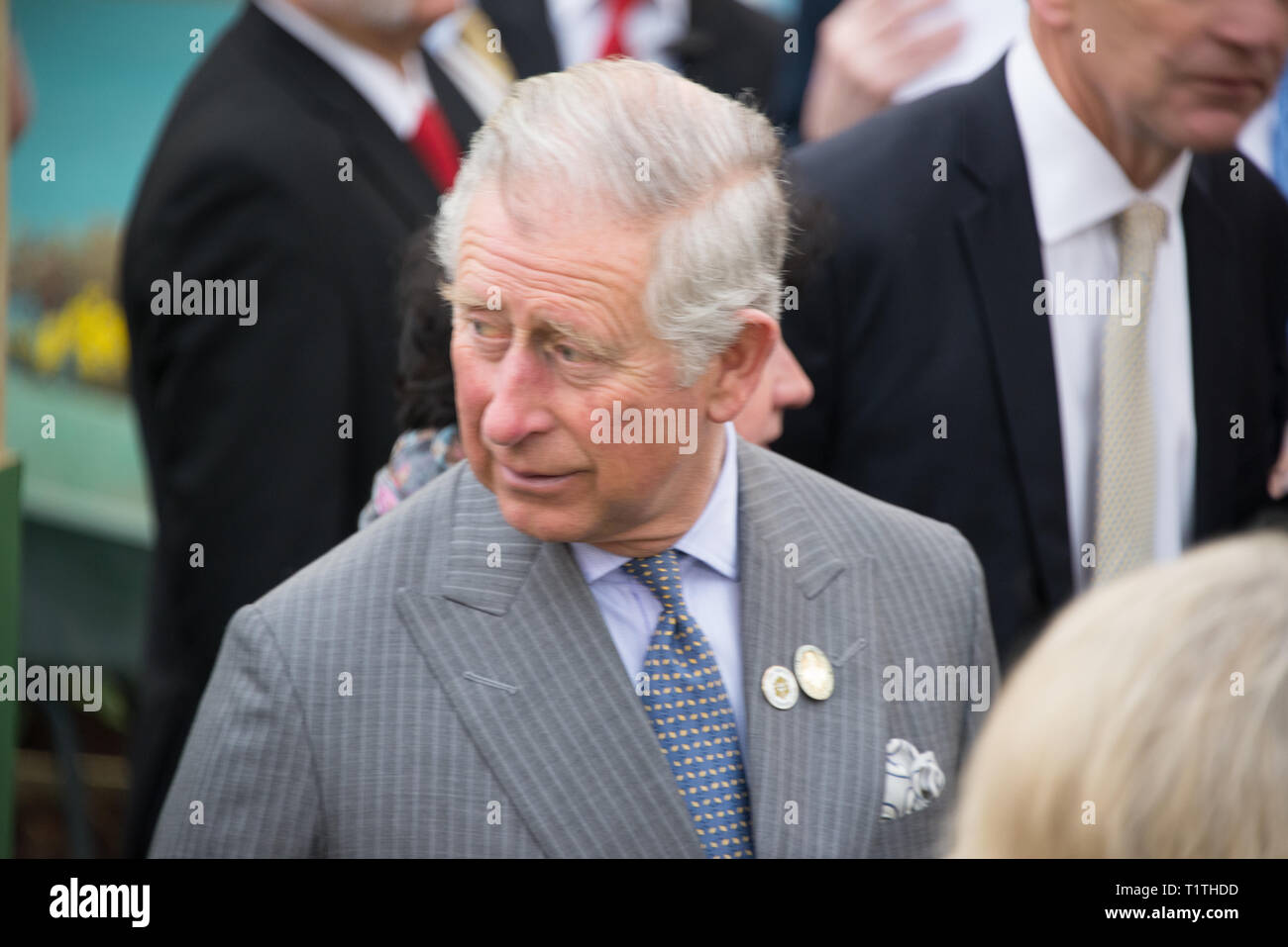 Prinz Charles auf Royal Walkabout, Charles, Prinz von Wales, der Thronfolger zu den britischen Thron als das älteste Kind der Königin Elizabeth II. Stockfoto