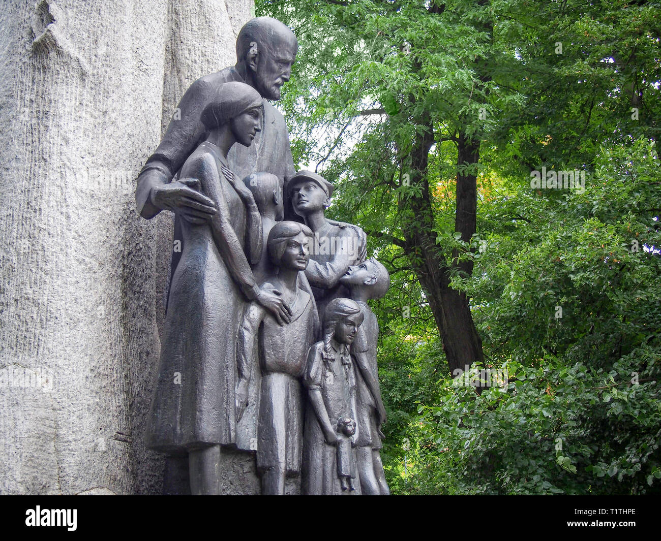 Warschau, Polen - 10. AUGUST 2017: Janusz Korczak Denkmal im Zentrum von Warschau. Er war ein polnisch-jüdischen Erzieher, Kinder- Autor und Pädagoge Stockfoto