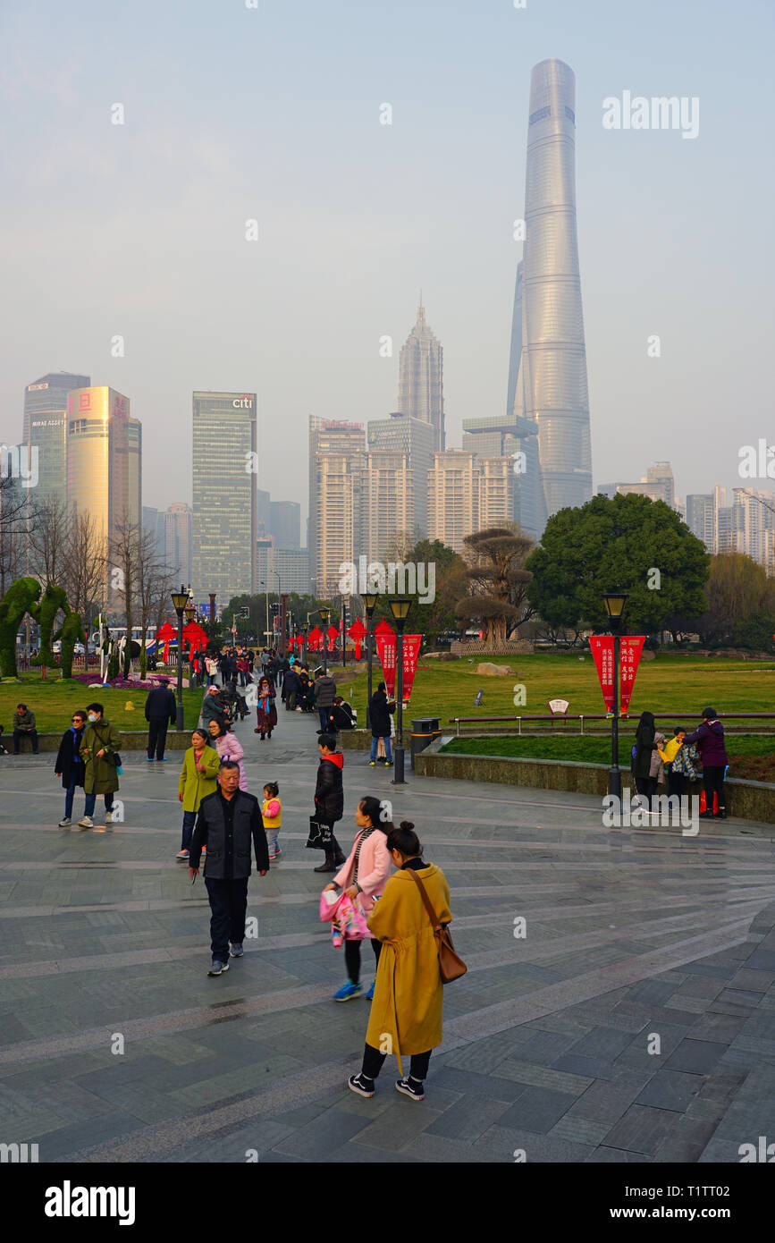 SHANGHAI, China - 4 Mar 2019 - Blick auf gucheng Park, einem städtischen Park am östlichen Ende der Renmin Road in Shanghai, China. Stockfoto