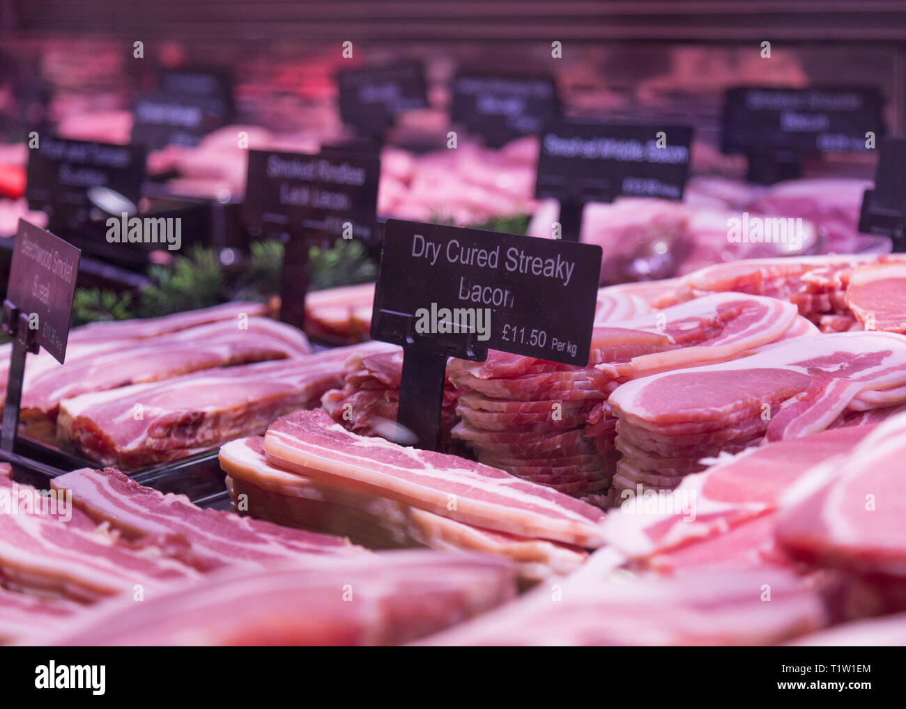 Kostenloses Fleisch im Bauernladen Stockfoto