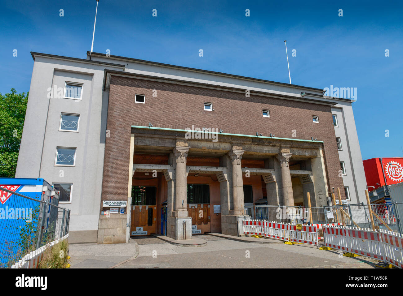 Suedeingang Steinwerder, Alter Elbtunnel, Hamburg, Deutschland, Südeingang Stockfoto