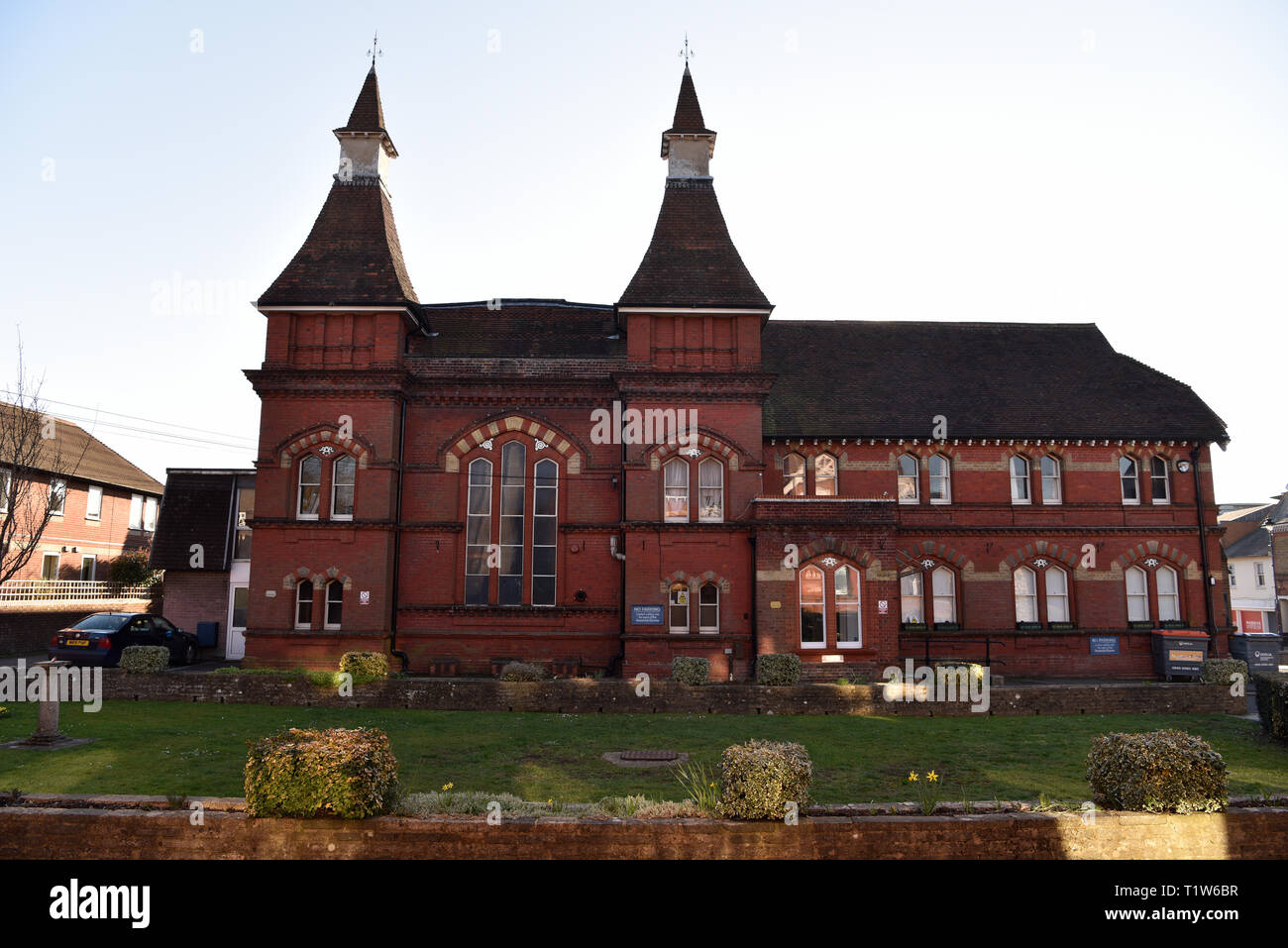 Assembly Rooms, ein Ort für Veranstaltungen und Ausstellungen, die in 1880 abgeschlossen wurde, Alton, Hampshire, UK. Stockfoto