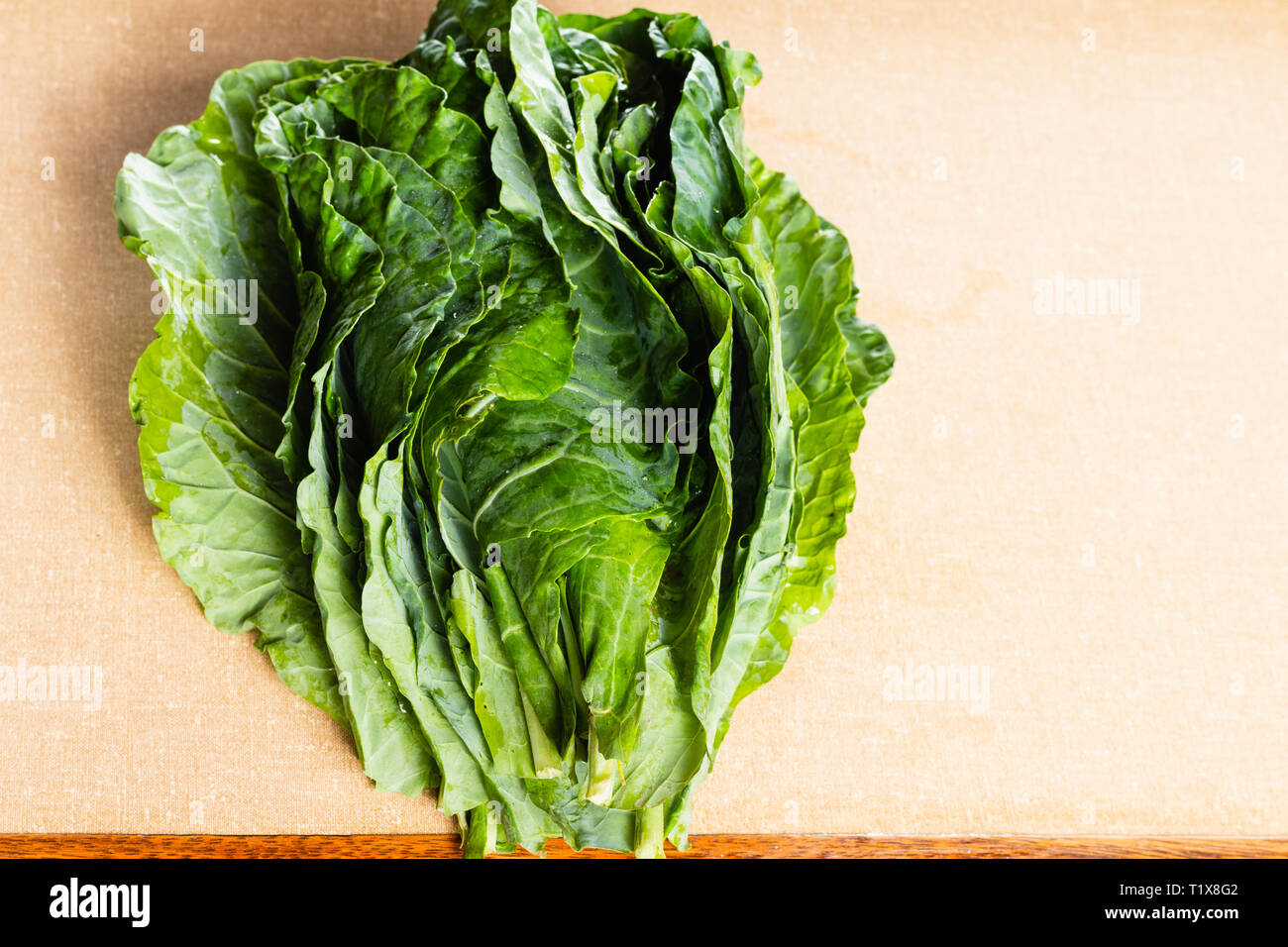 Frisches Gemüse mit strukturierten Hintergrund. Stockfoto