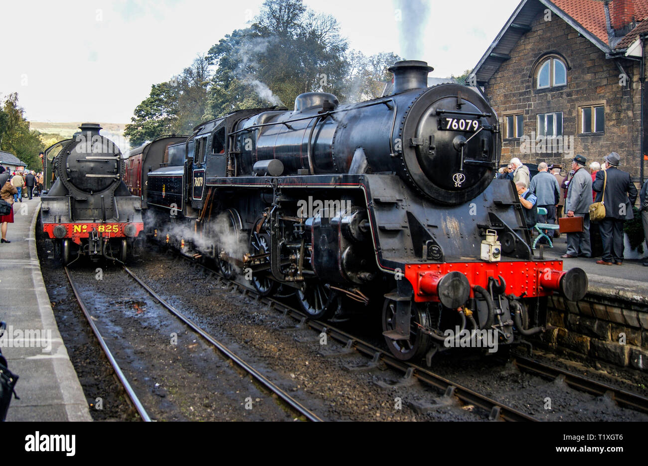 Klasse 4 Dampflok Nr. 76079 bei Grossmount Station auf der North Yorkshire Railway Stockfoto