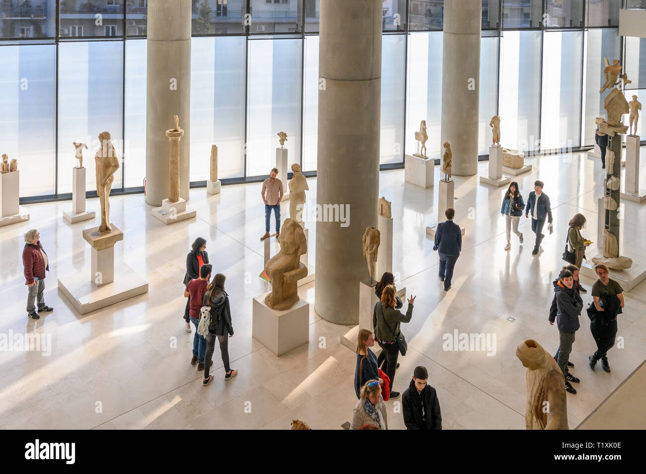 Innenraum der neuen Akropolis-museum von Architekt Bernard Tschumi, Athen, Griechenland konzipiert Stockfoto