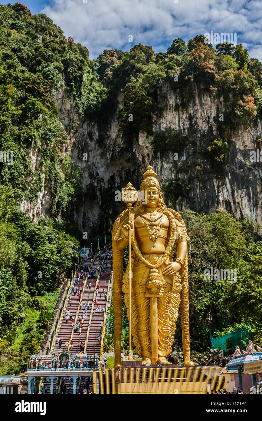 Eintritt zu den Batu Höhlen mit der Lord Murugan Statue, Kuala Lumpur, Malaysia Stockfoto