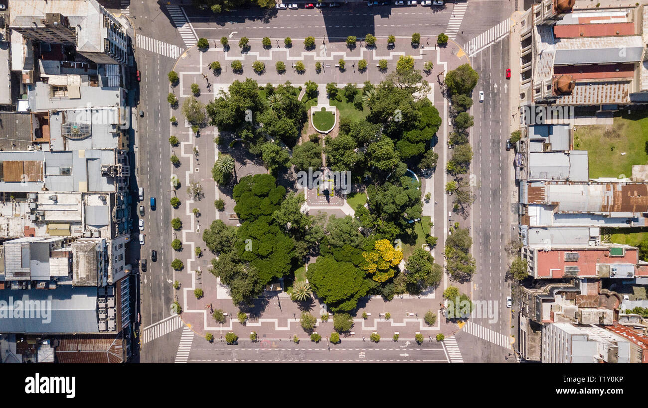 Ansicht von oben. Placa Independencia. San Miguel de Tucumán, Argentinien. Stockfoto