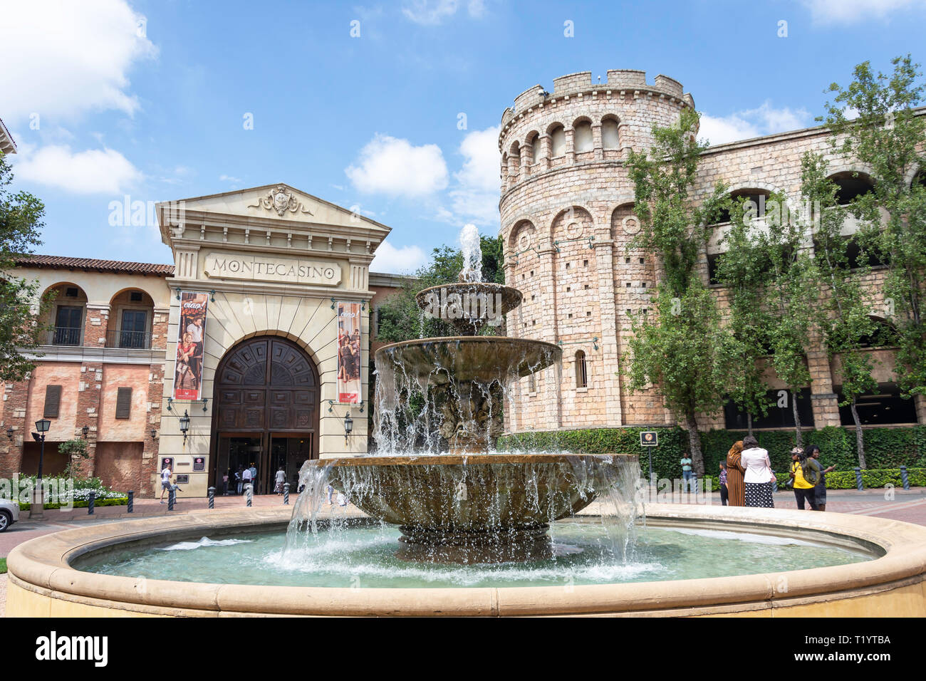 Eingang West zu Montecasino Freizeit & Casino Komplex, Fourways, Sandton, Johannesburg, Gauteng Provinz, Republik Südafrika Stockfoto