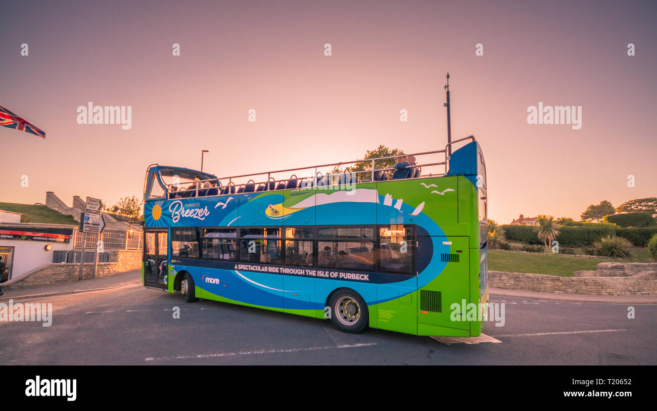 Oben offenen Doppeldecker Purbeck Breezer Bus in Swanage, Dorset, Großbritannien anreisen Stockfoto