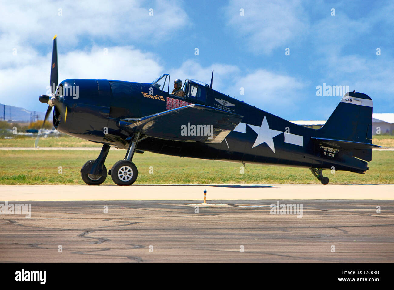 Ein WW2 Grumman F6F Hellcat am Davis-Monthan AFB Tucson Air Show im Arizona Stockfoto