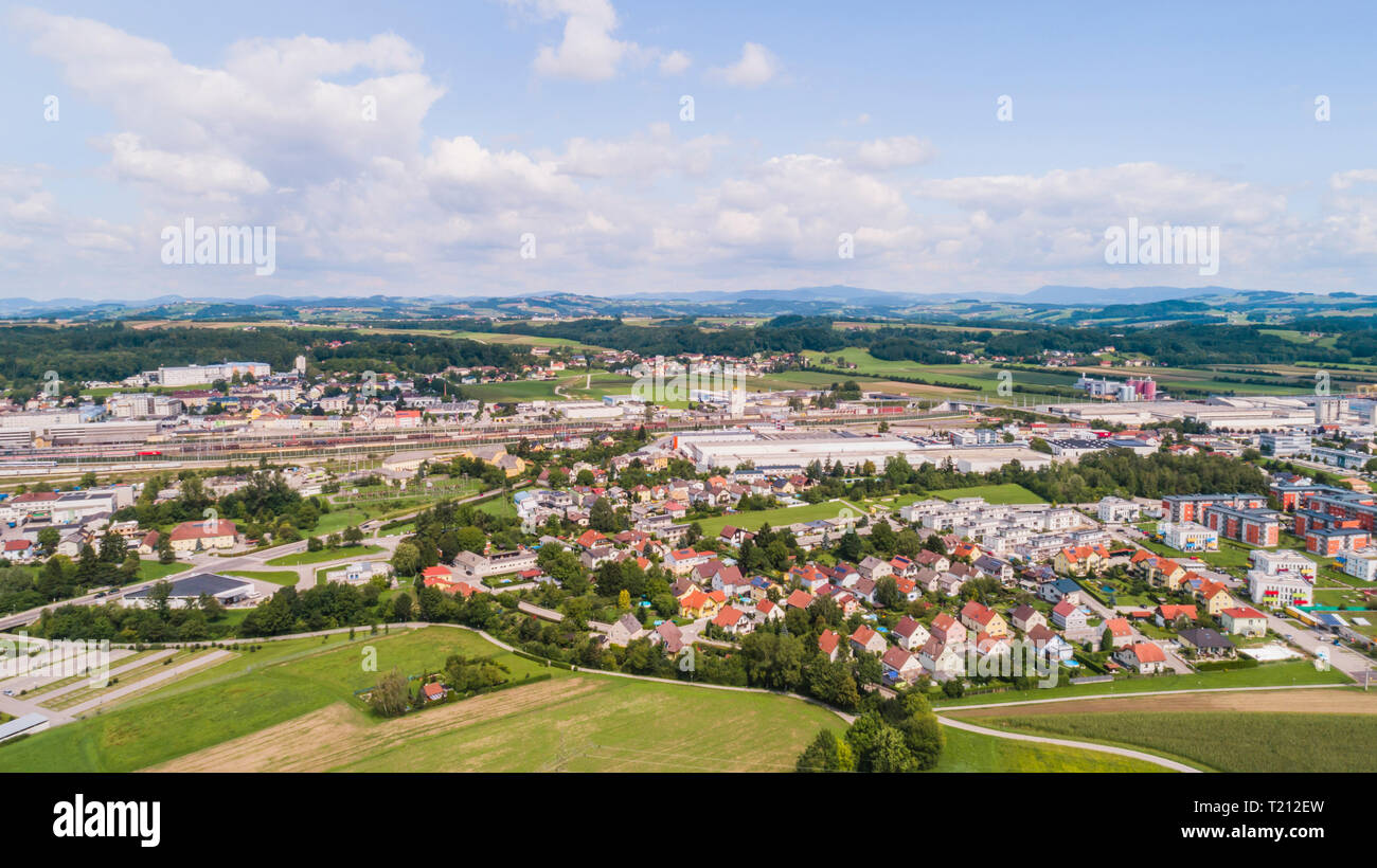 Österreich, Niederösterreich, Luftaufnahme von Amstetten Stockfoto