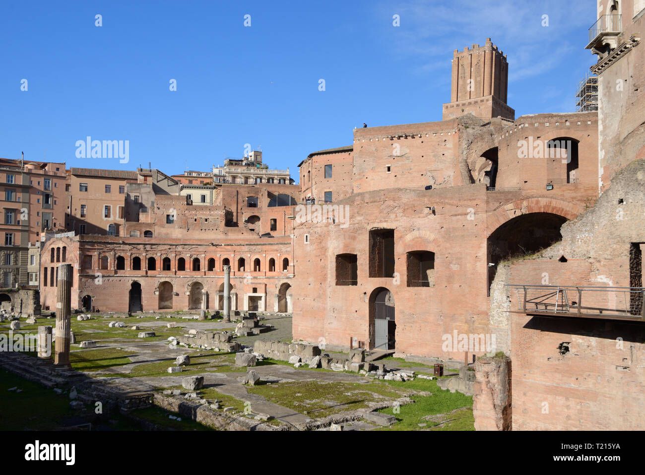 Die Trajan Markt, eine restaurierte Römische Stadt Komplexe & einer der weltweit ältesten Shopping Malls. Neben Trajan Forum, Rom, Italien Stockfoto