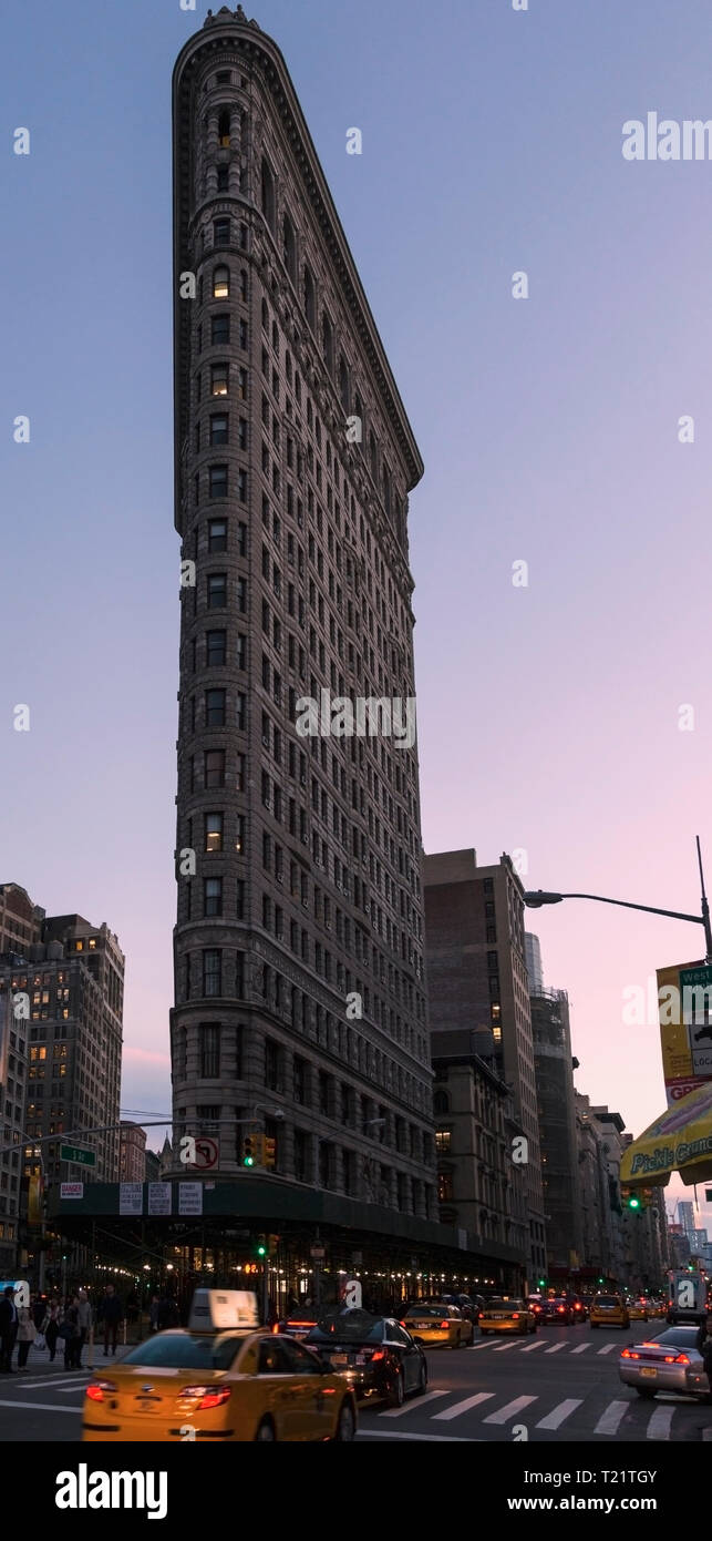 Flatiron Building, New York City, New York State, USA. Die 22 Geschichte, 285 Fuß (87 Meter), hohes Gebäude von Daniel Burnham, abgeschlossen wurde Stockfoto