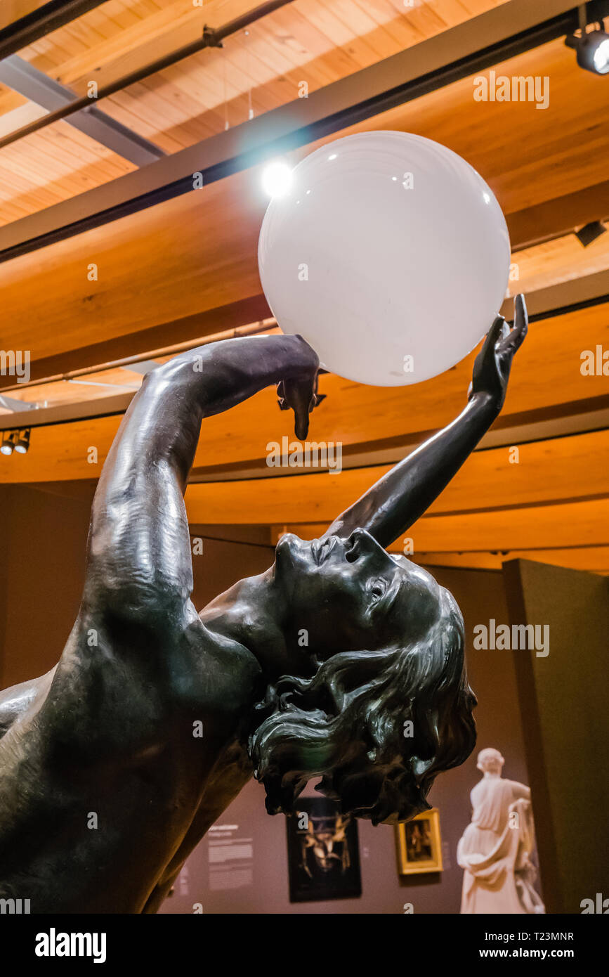 Junge Tänzerin Skulptur von Harriet Whitney frishmuth innen Crystal Bridge Museum in Nordwest Arkansas Stockfoto