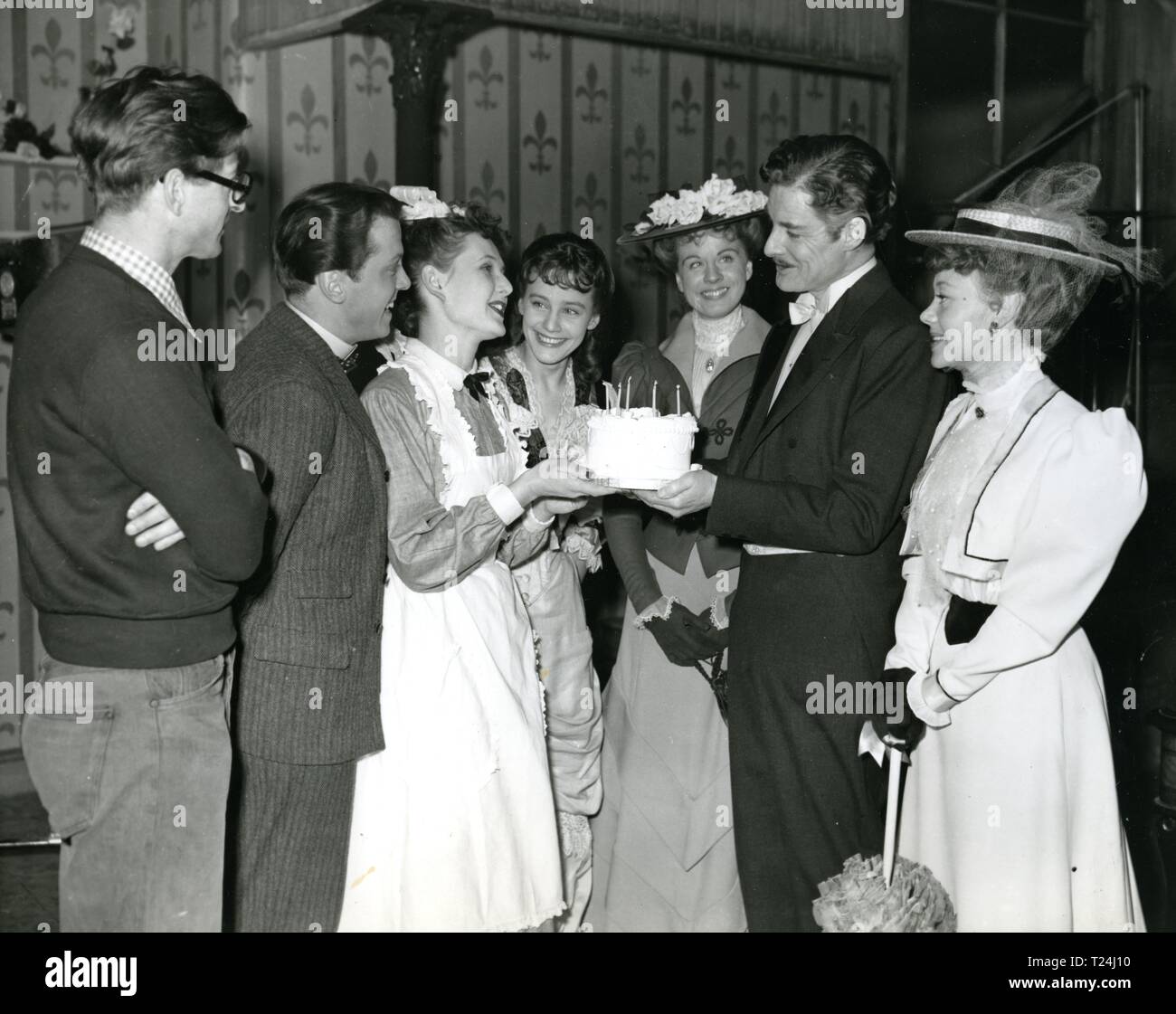 Die Magic Box (1952) Regisseur John Boulting, Richard Attenborough, Maria Schell, Margaret Johnston, Robert Donat, Glynis Johns, Datum: 1952 Stockfoto