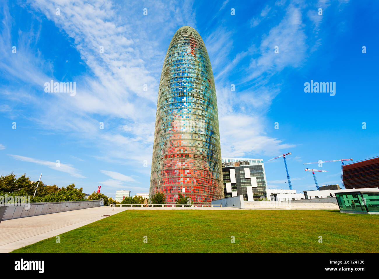 BARCELONA, Spanien - Oktober 03, 2017: Torre Glories oder Torre Agbar ist ein Wolkenkratzer in der neuen technologischen Bezirk von Barcelona in Katalonien Stockfoto