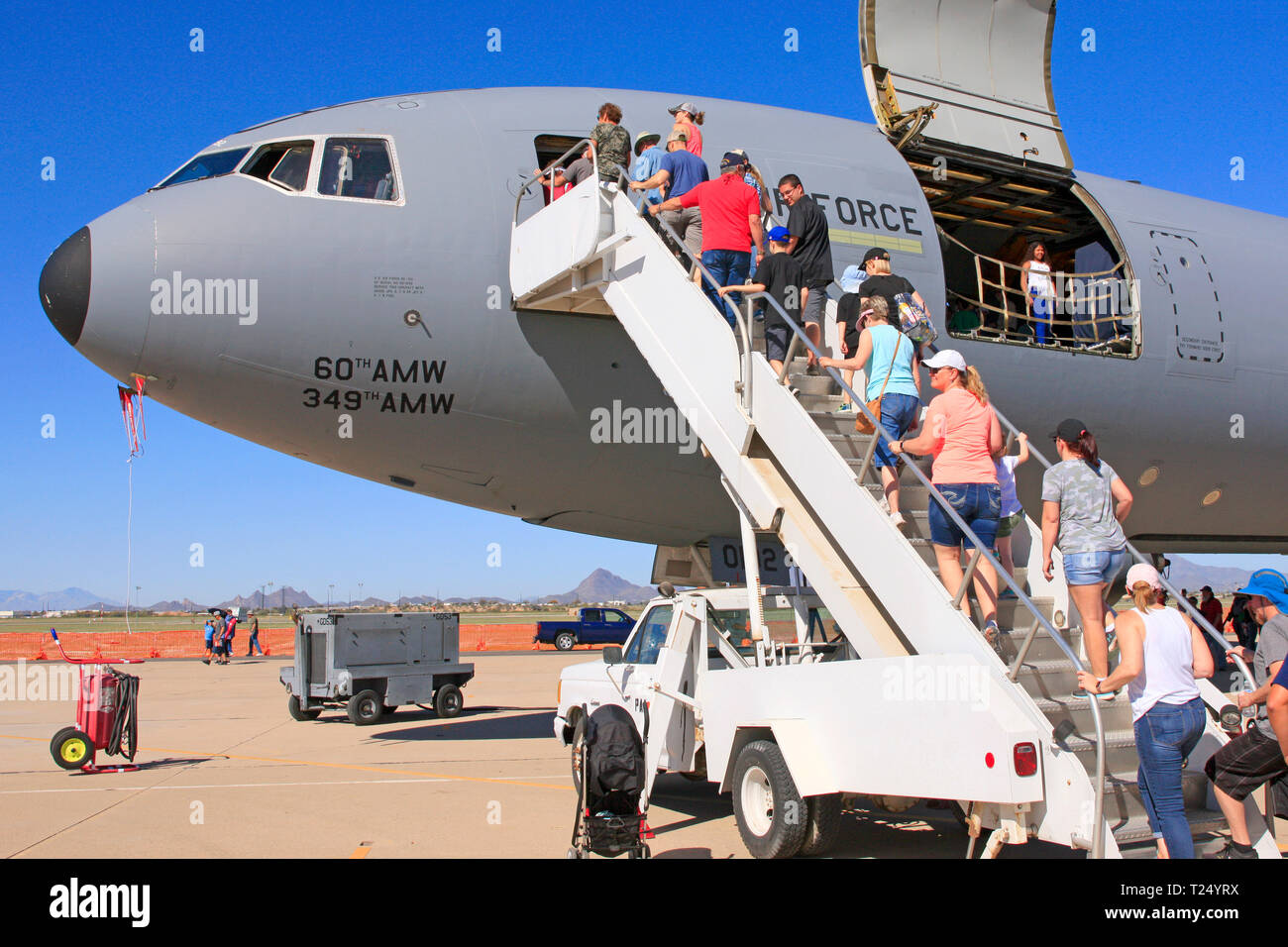 McDonnel Duglas KC-10 Troop Transport Der 521St Air Mobility Command bei Davis Monthan AFB-in Tucson AZ Stockfoto McDonnel Duglas KC-10 Troop Transport Der 521St Air Mobility Command bei Davis Monthan AFB-in Tucson AZ Stockfoto
