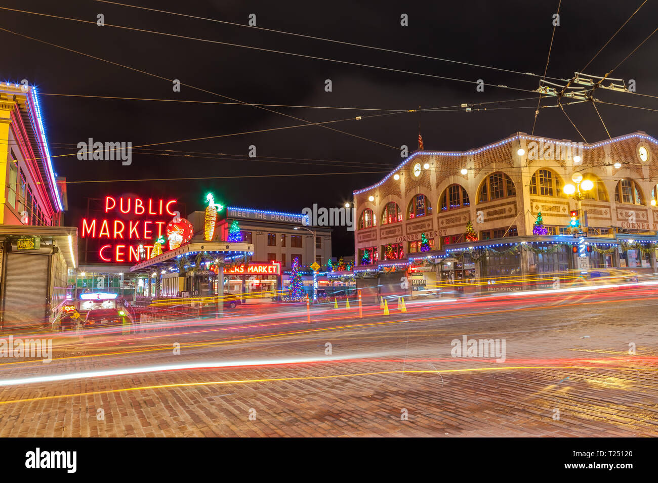 Seattle Pike Market nachts während der Saison Urlaub, Washington, United States. Stockfoto