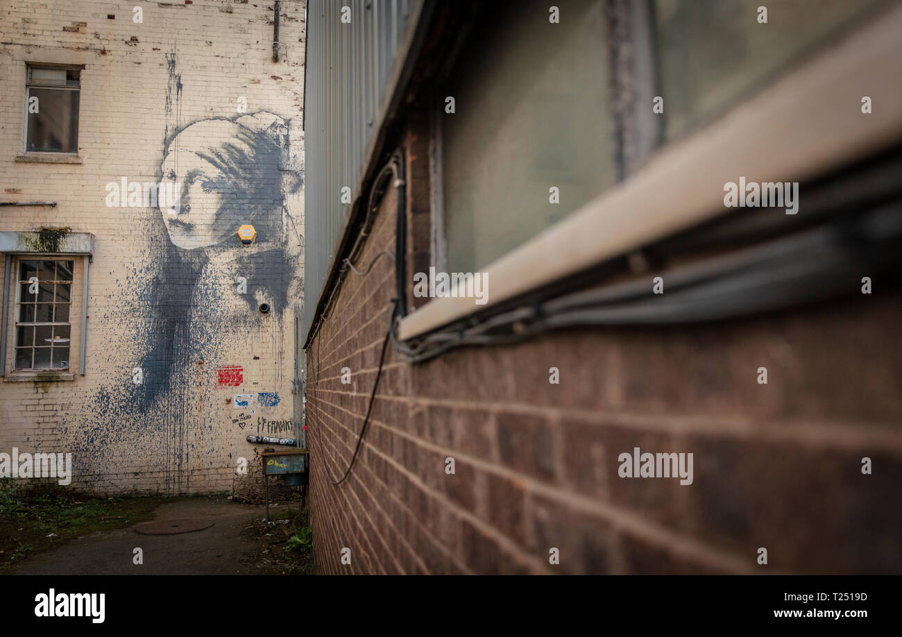 Bristol, Vereinigtes Königreich, 21. Februar 2019, Mädchen mit einem durchbohrten Trommelfell von Banksy Stockfoto