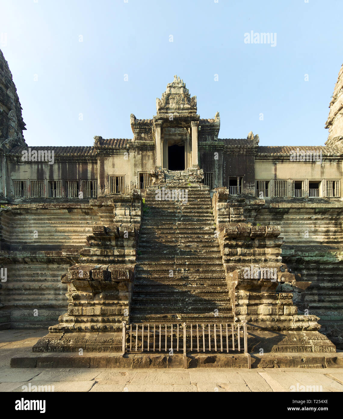 Angkor Wat das zentrale Heiligtum, in Angkor, Kambodscha, bei Sonnenaufgang Stockfoto