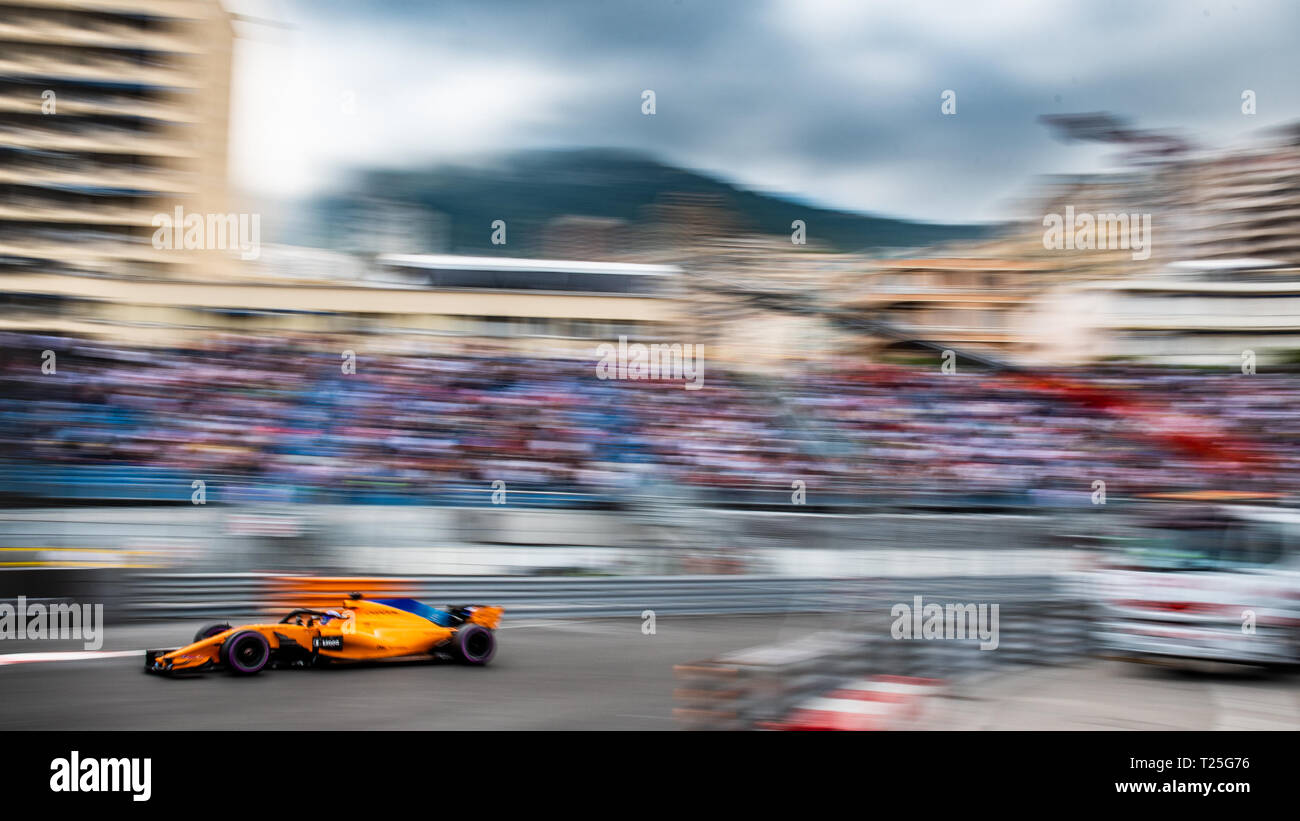 Monte Carlo / Monaco - 20/02/2018 - Weltmeister #14 Fernando Alonso (SPA) in seinem papaya orange Mc Laren-Renault MCL 33 während der Eröffnung Tag der Runnin Stockfoto