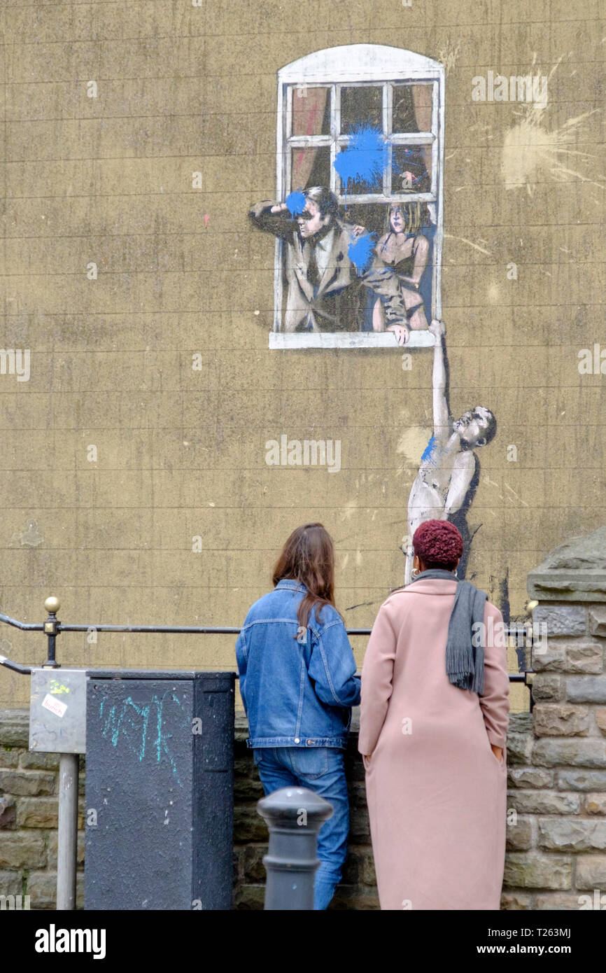 Banksy Wandbild. Gut hing Liebhaber an der Unterseite der Park St Bristol UK Stockfoto