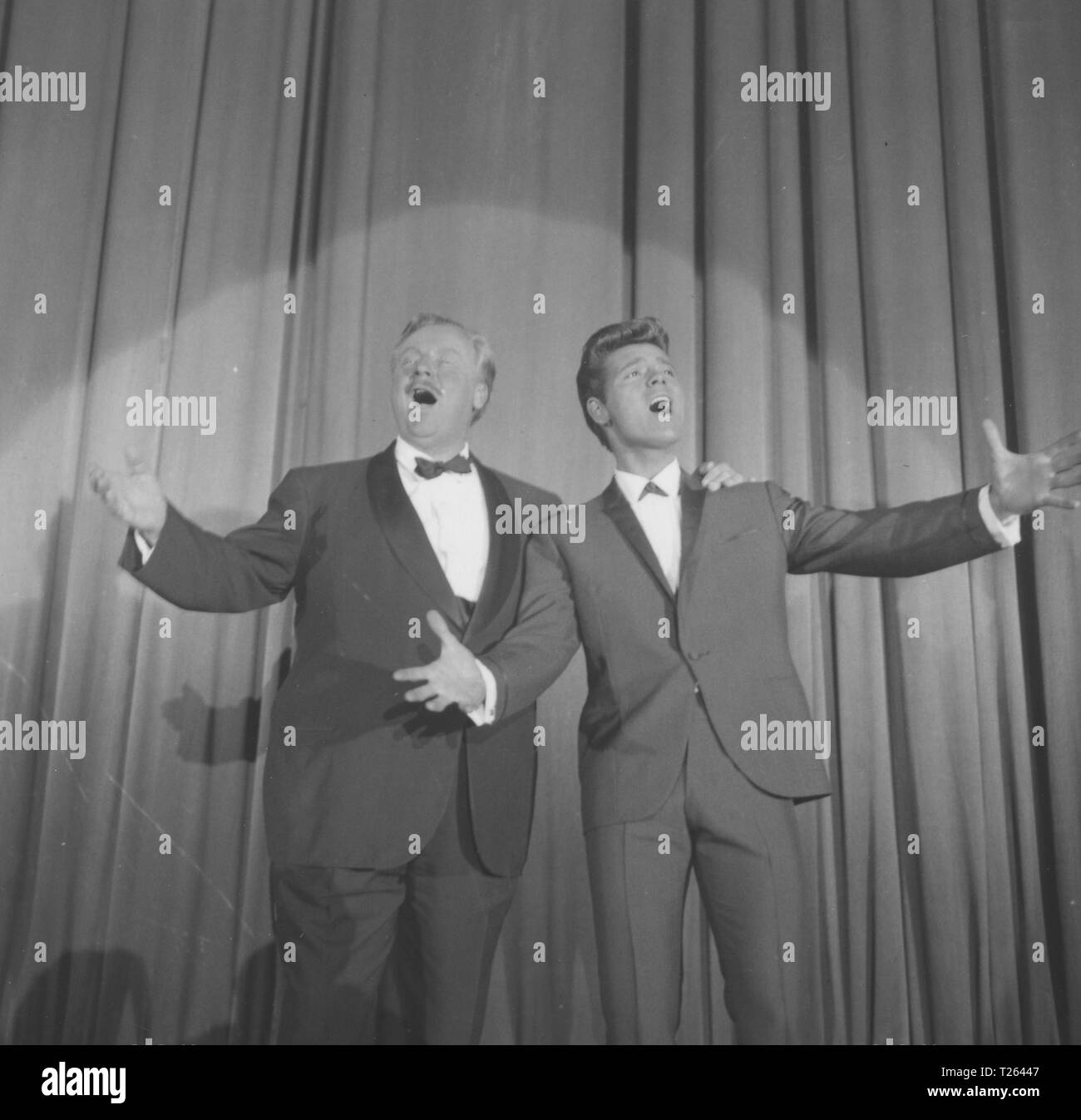 Wundervolles Leben (1964) Cliff Richard, Walter Slezak, Datum: 1964 Stockfoto