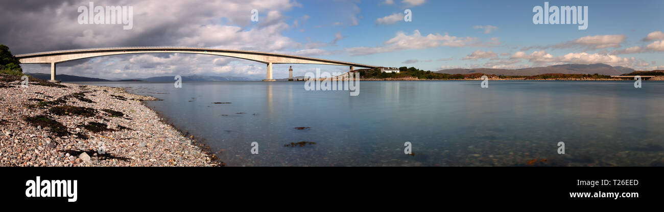 Panoramablick auf die Skye Bridge (Isle of Skye, Schottland) Stockfoto