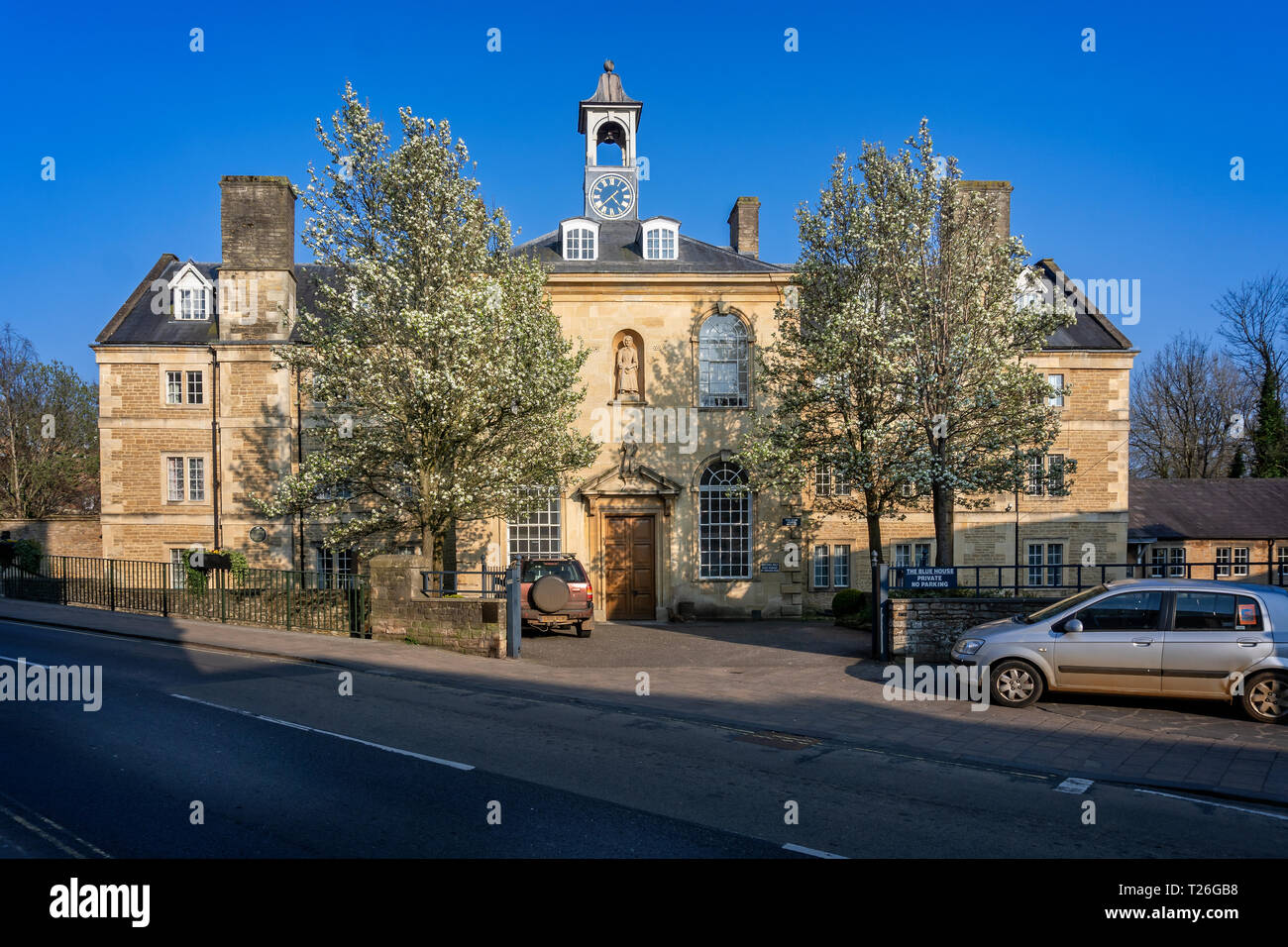 Das Blaue Haus Armenhaus in Frome, Somerset, UK am 29. März 2019 Stockfoto