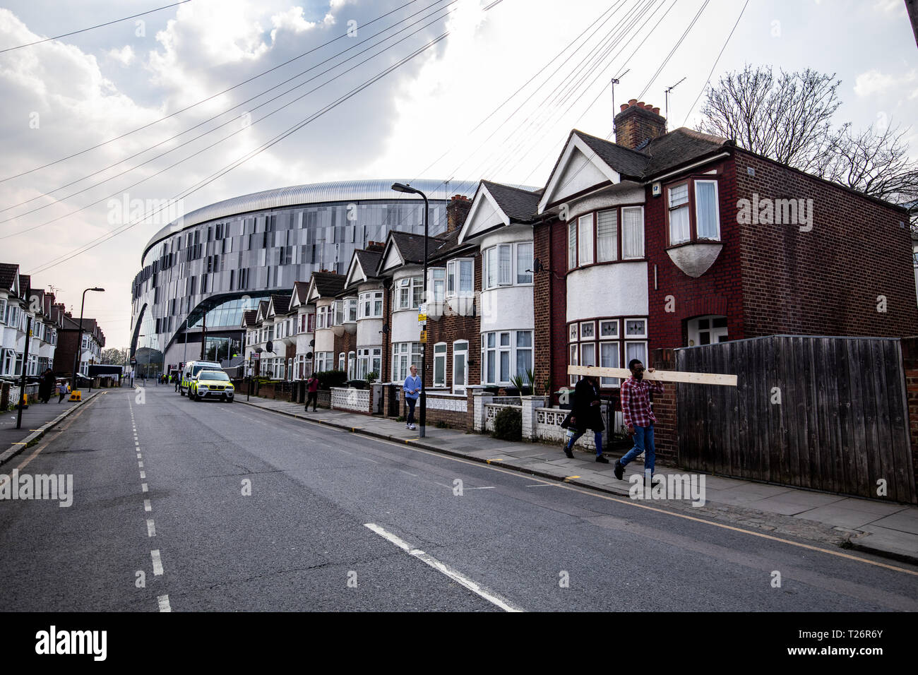 Allgemeine Ansicht von Außen, bevor die Legenden Test event Match bei Tottenham Hotspur Stadium, London. Stockfoto